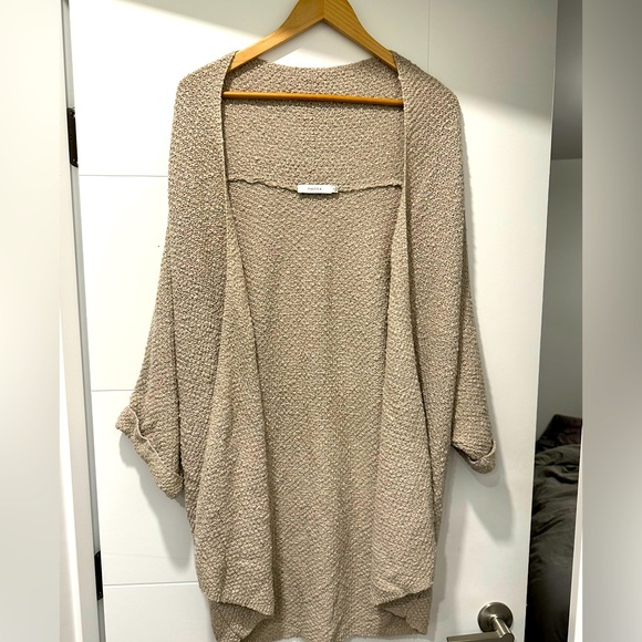 Talula sweater wrap. - Picture 1 of 1